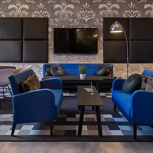 - The Niu, Square By Ihg Hotel