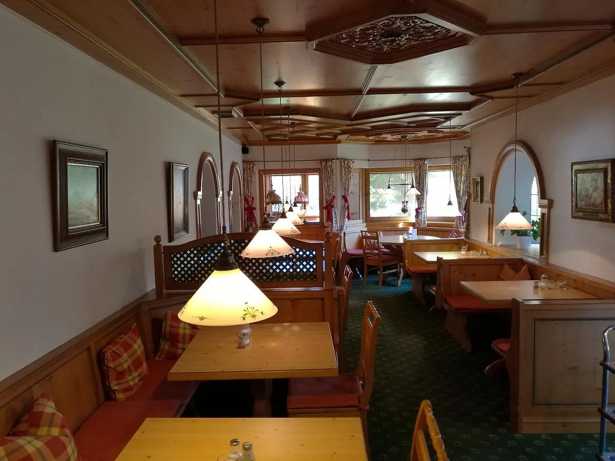 Landhotel Sonnenfeld Bad Wiessee 3*,